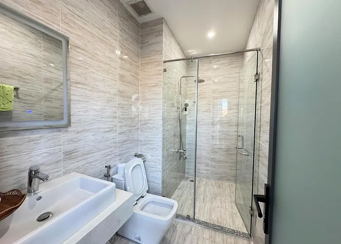 Tứ Thiên Khách sạn hẻo lánh *