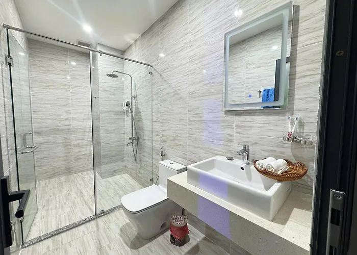 Tứ Thiên Khách sạn hẻo lánh *